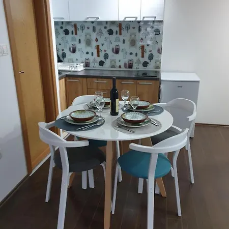 Διαμέρισμα Lisica 24